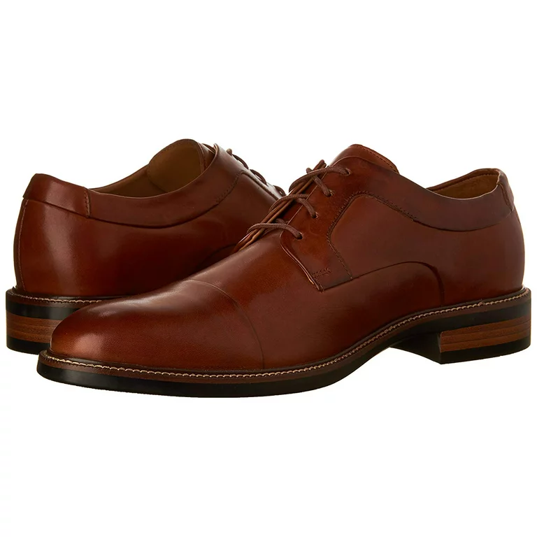 Cole Haan Men display picture 1